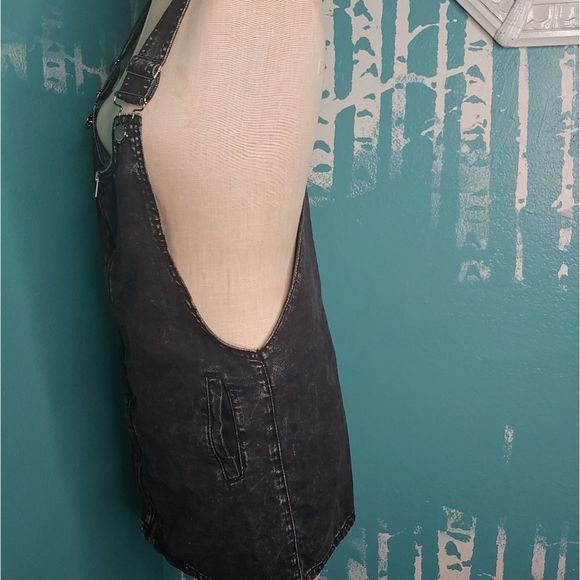 NWOT F21 Black Denim Overall Jumper - Picture 4 of 8